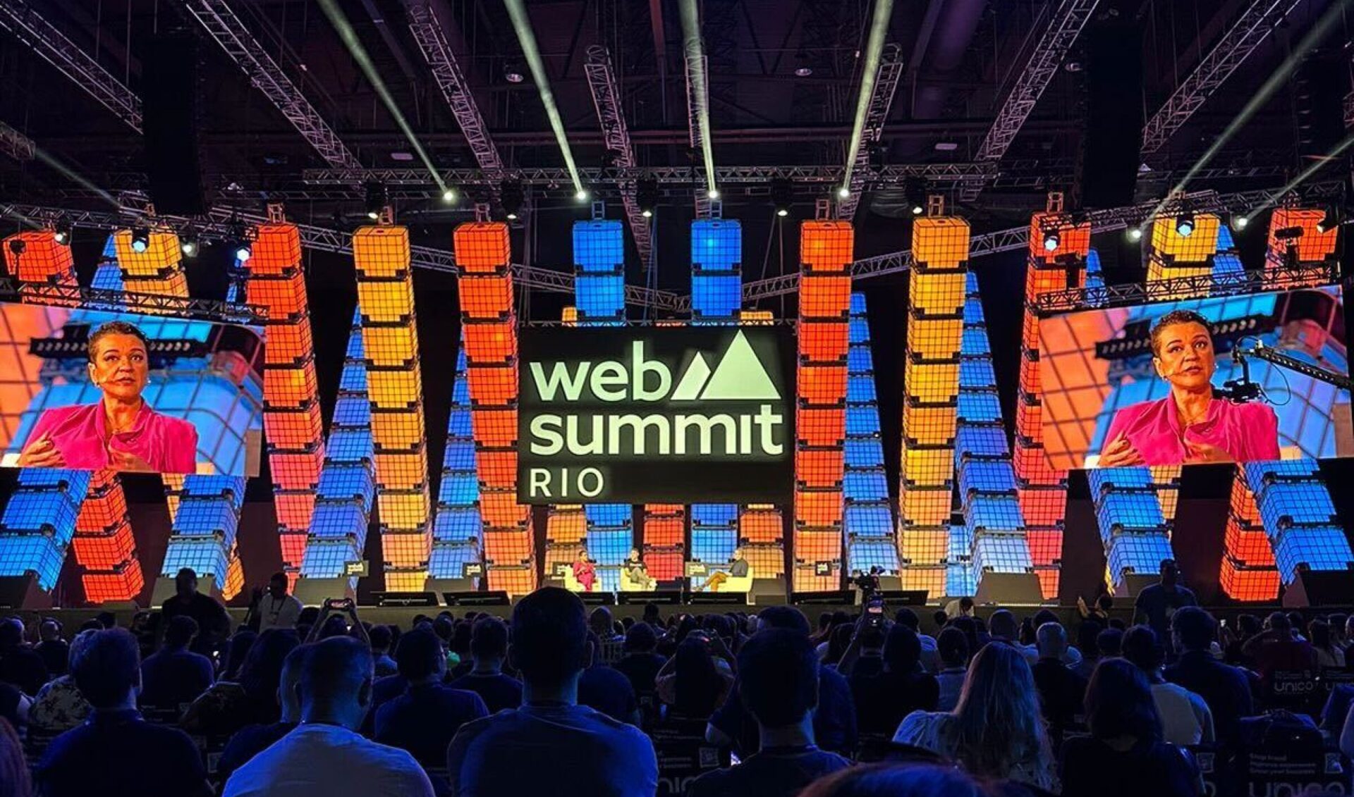 Imagem capturada do palco principal do Web Summit Rio 2024